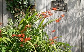 Alderley House